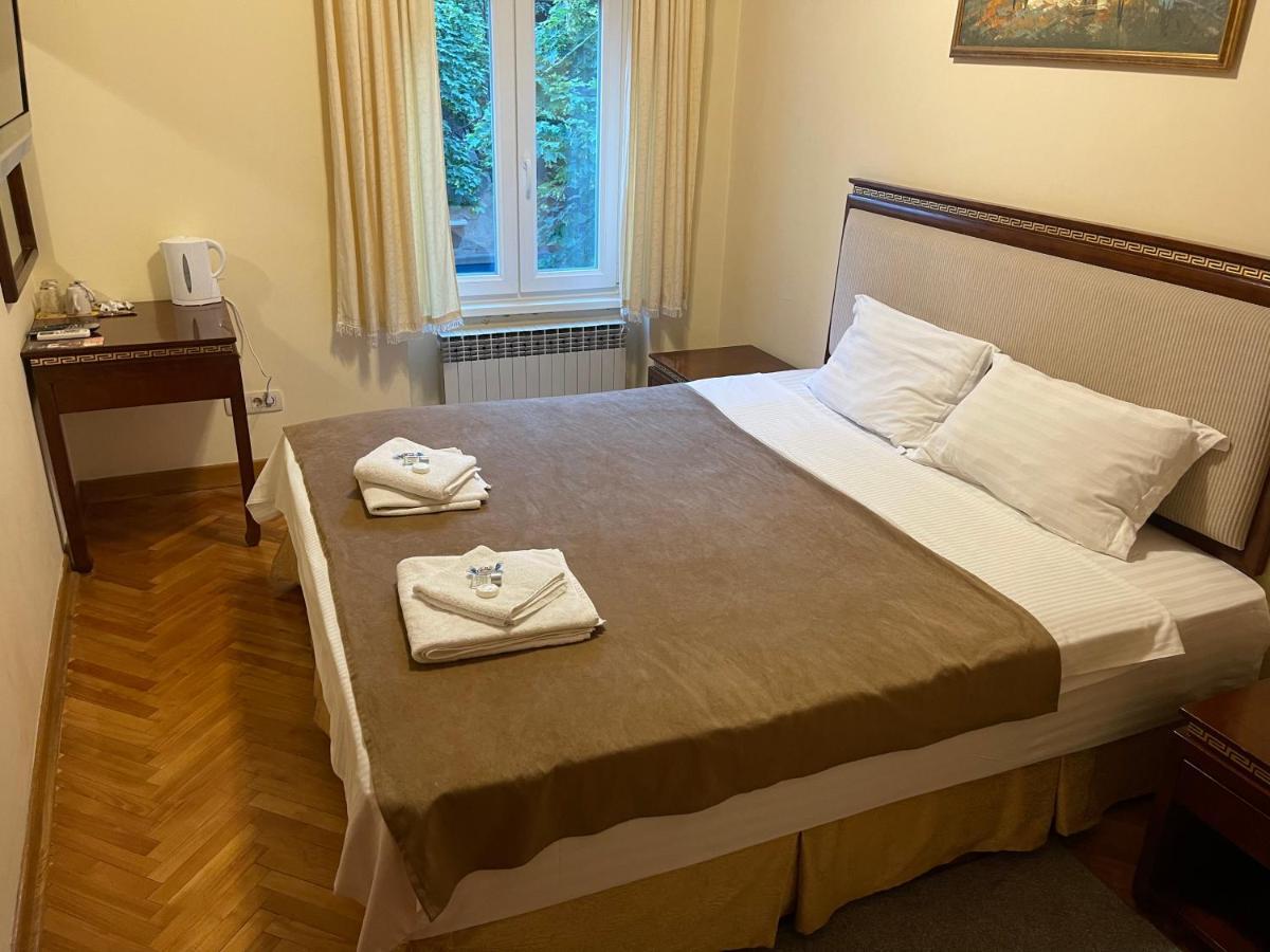 Boutique Hotel Travelling Actor - Skadarlija Belgrado Exterior foto